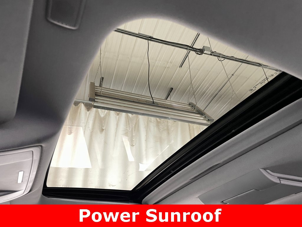 Used 2017 GMC Yukon Denali w/ Open Road Package image 4