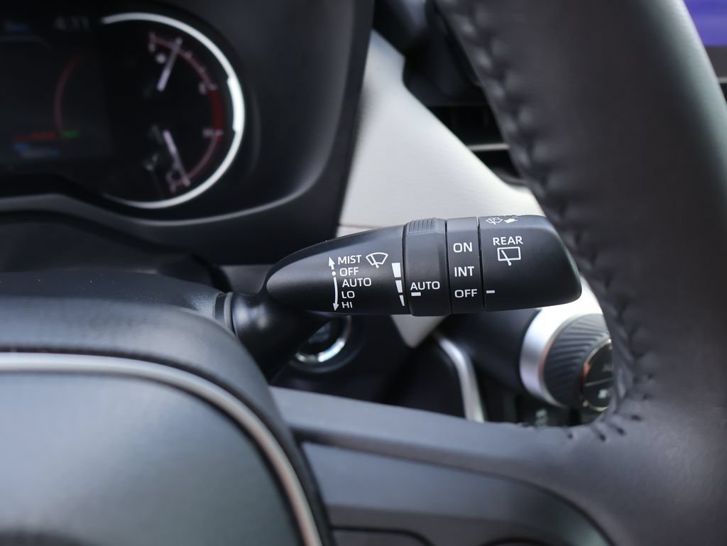 Used 2023 Toyota RAV4 XLE Premium AWD/4WD image 88