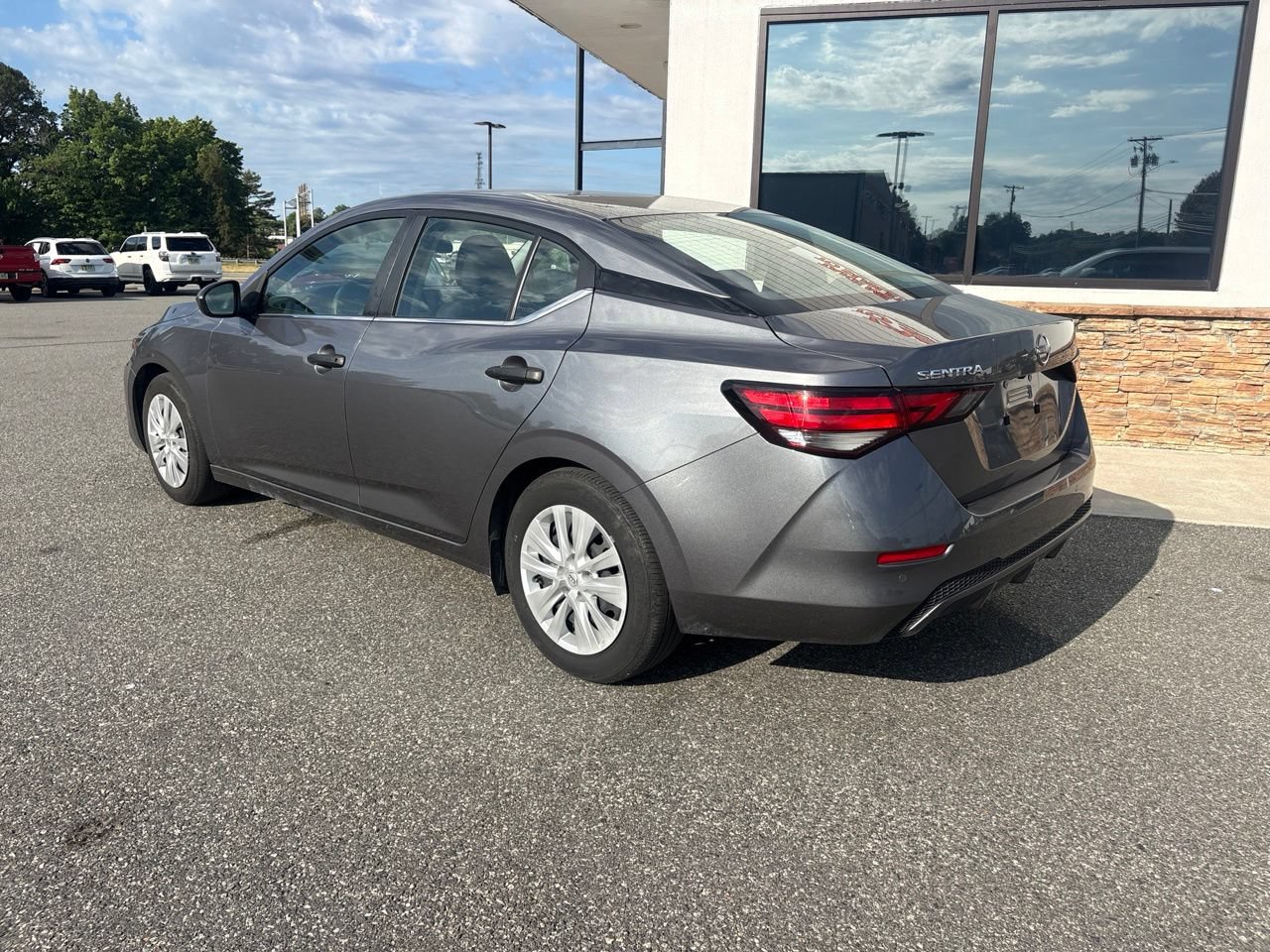 Used 2024 Nissan Sentra S FWD image 6