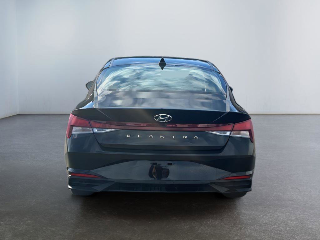Used 2023 Hyundai Elantra SEL image 6