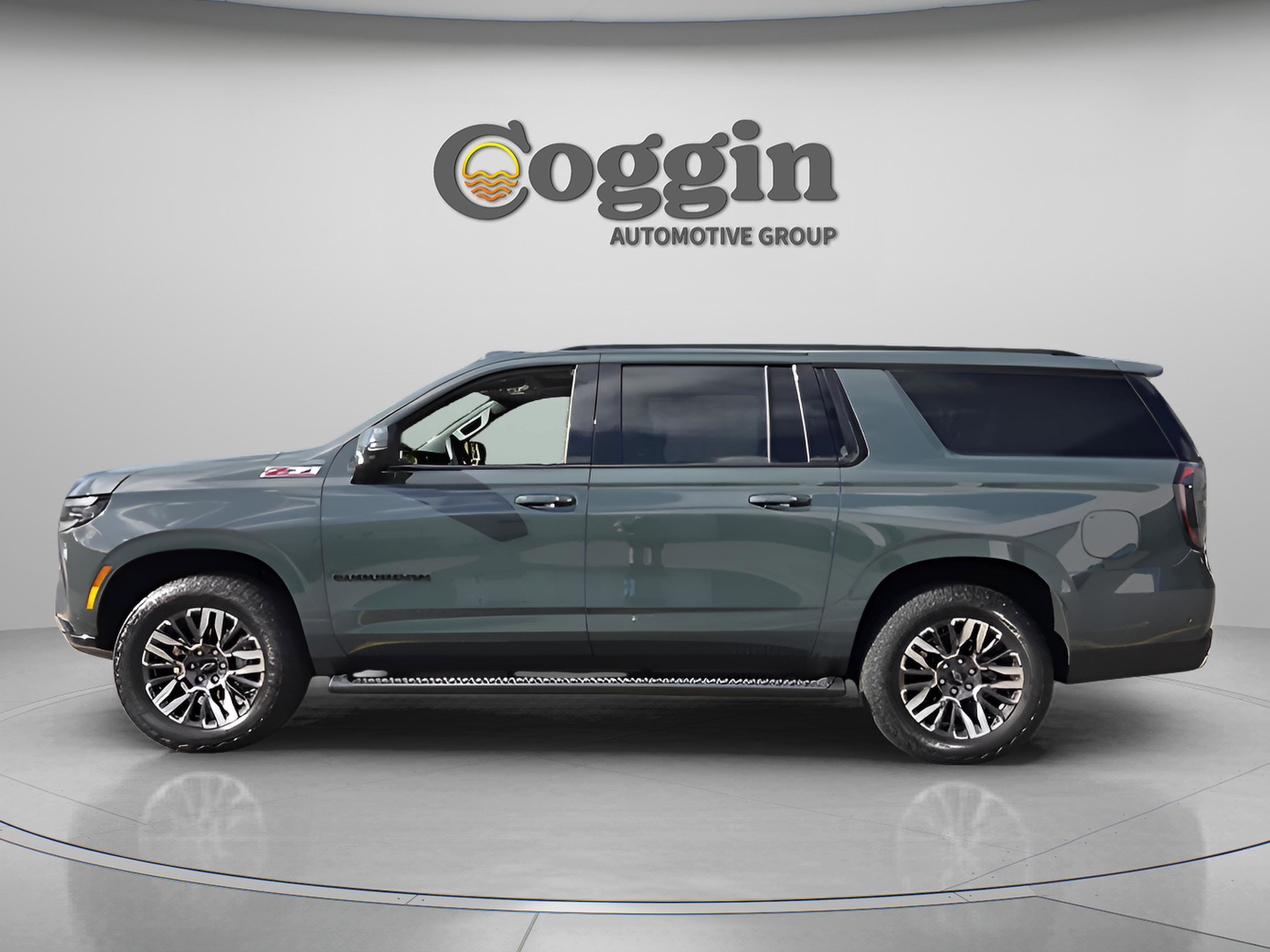 Used 2026 Chevrolet Suburban Z71 AWD/4WD image 2