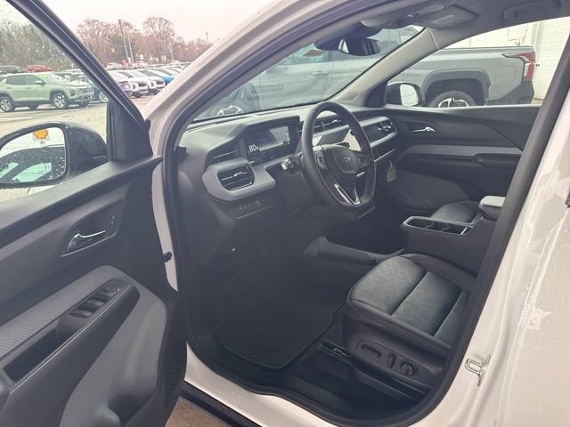 New 2027 Chevrolet Bolt RS FWD image 10