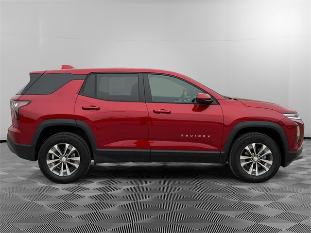 New 2026 Chevrolet Equinox LT w/ Convenience Package II image 2