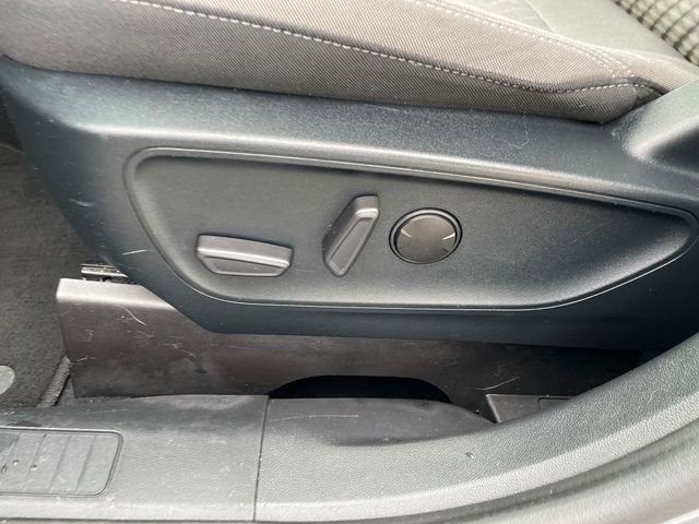 Certified 2021 Ford Escape SE w/ SE Sport Appearance Package image 40