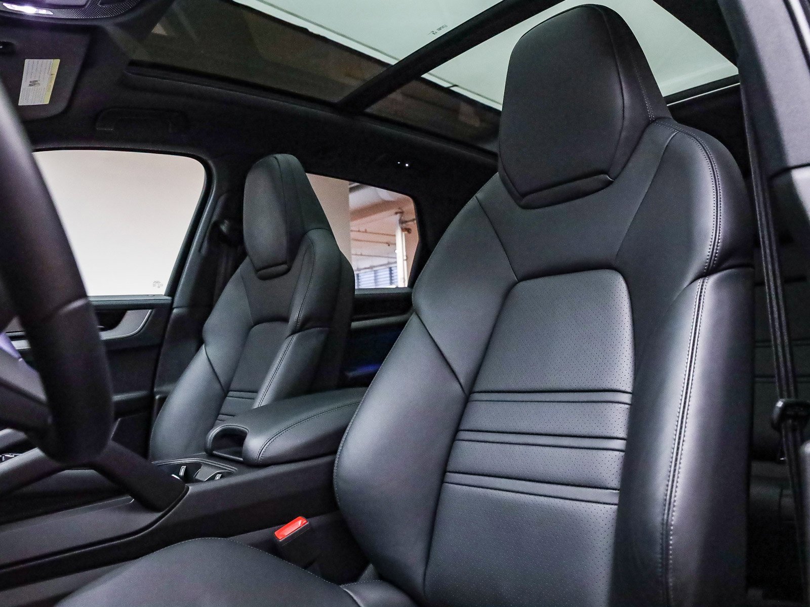 Used 2025 Porsche Cayenne E-Hybrid image 6