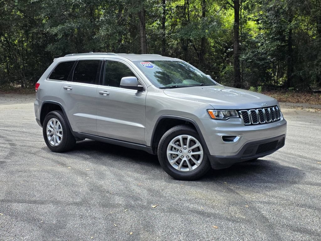 Used 2021 Jeep Grand Cherokee Laredo AWD/4WD image 1