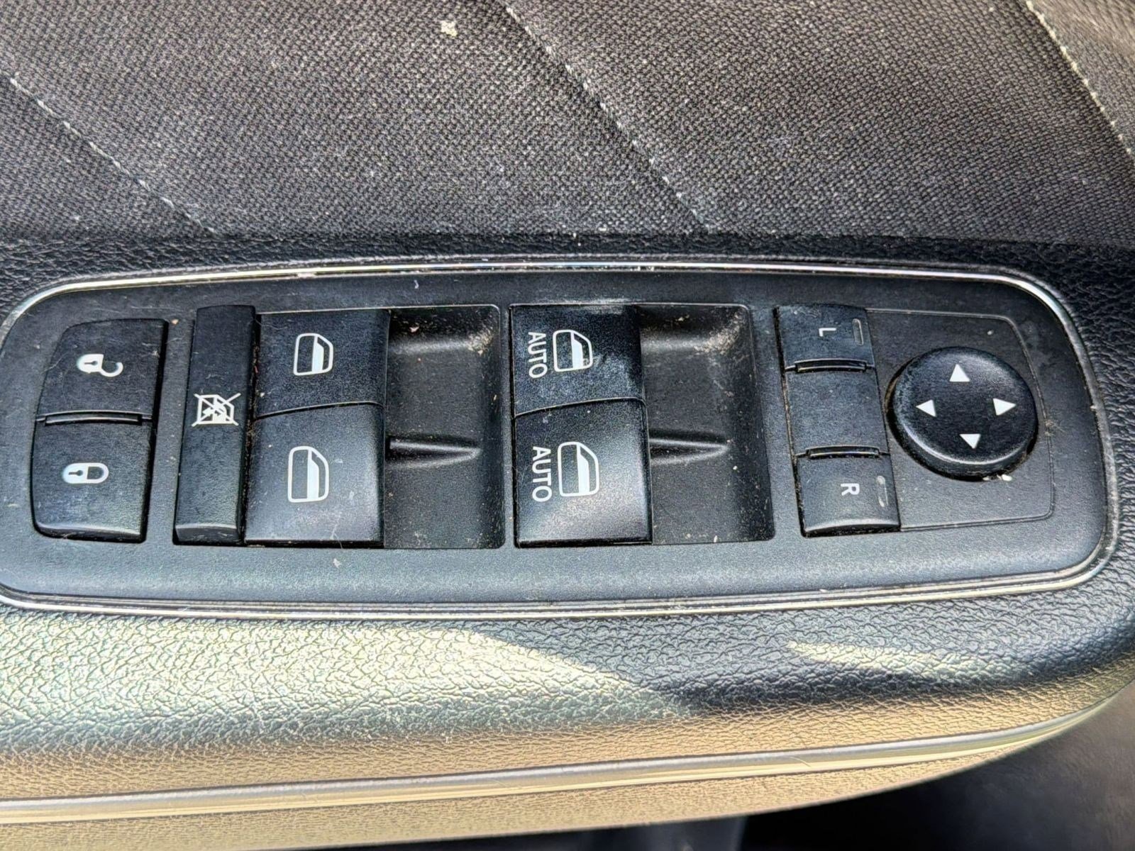 Used 2019 Dodge Charger SXT RWD image 21