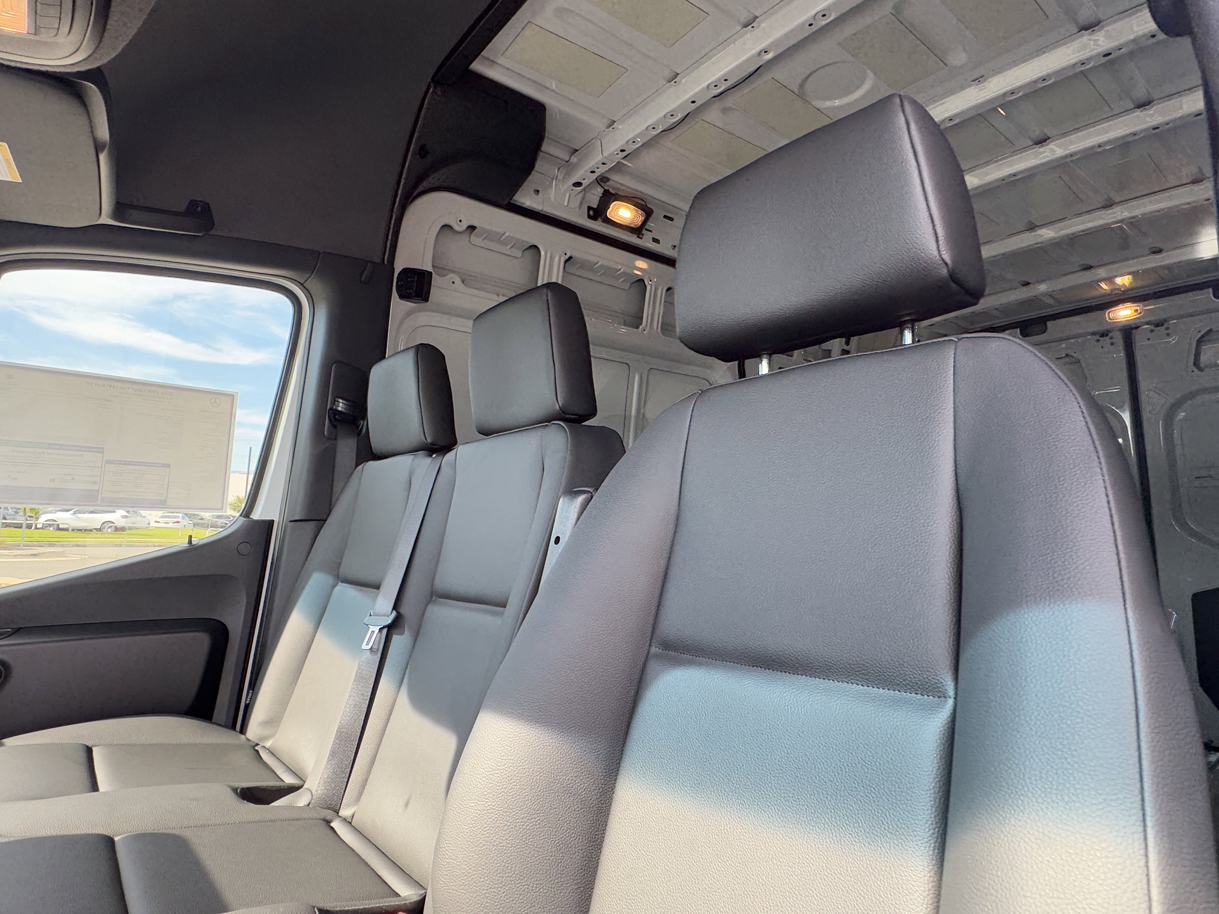 New 2025 Mercedes-Benz Sprinter 2500 image 25