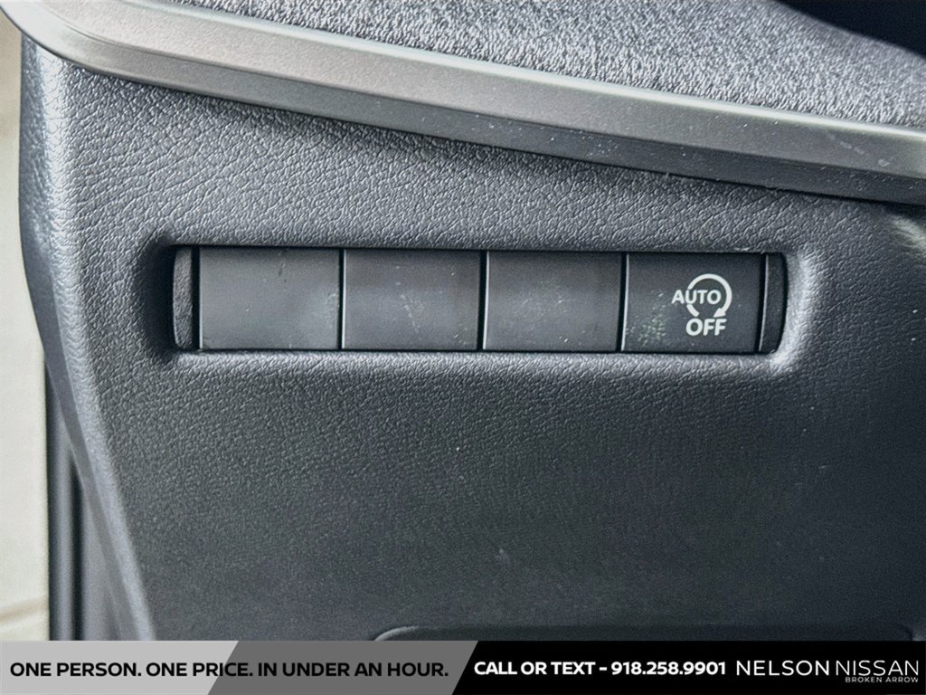 New 2027 Nissan Kicks SV FWD image 10