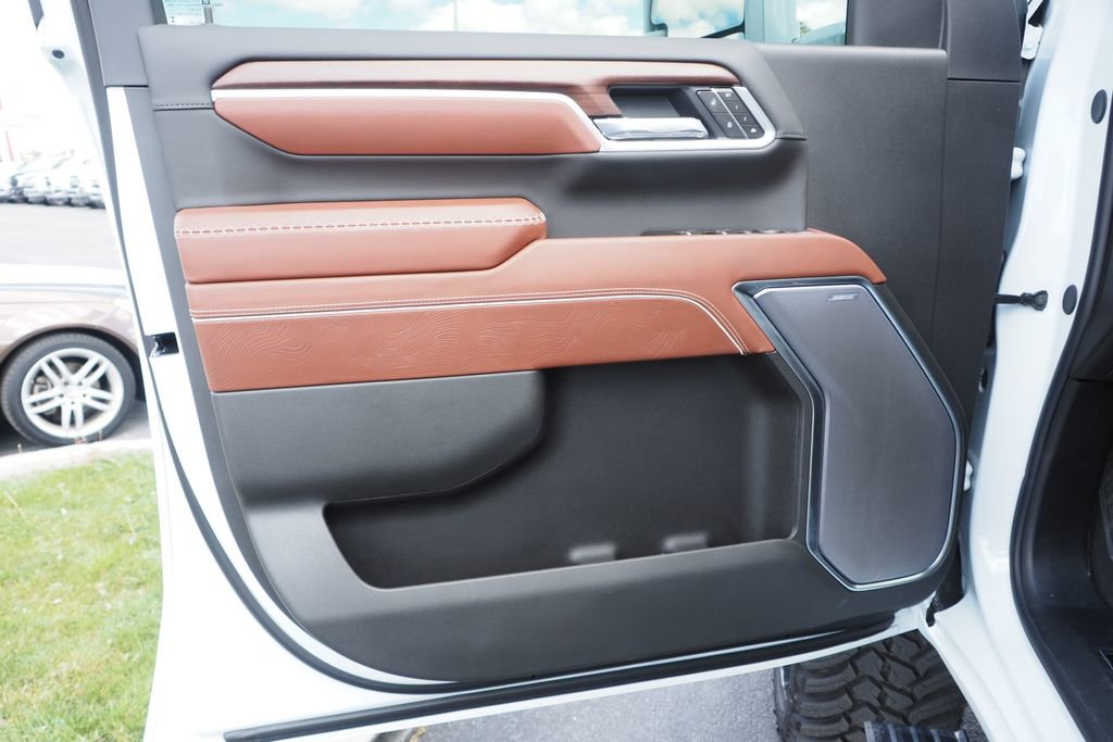 Used 2026 GMC Sierra 3500 Denali Ultimate image 15