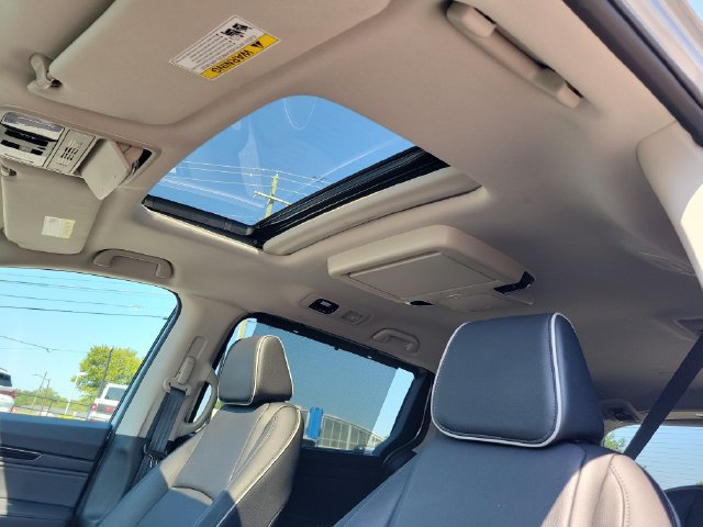 Certified 2025 Honda Odyssey Touring image 13