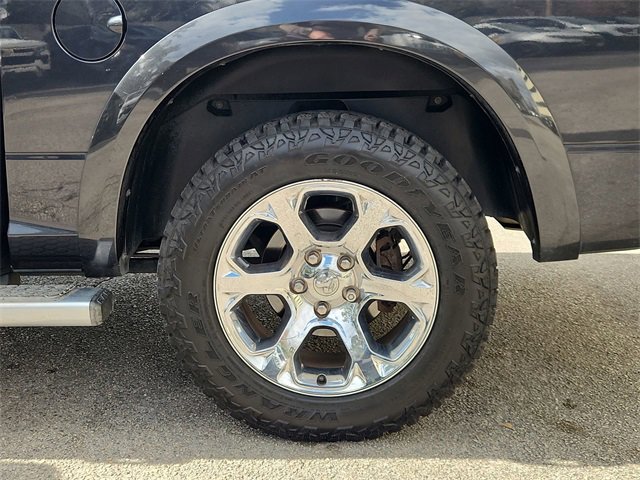 Used 2014 RAM 1500 Laramie w/ Convenience Group image 32