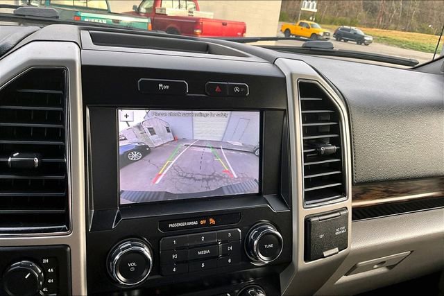 Used 2019 Ford F150 Lariat image 23