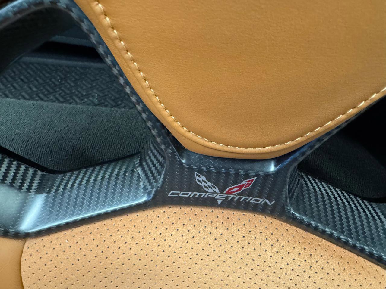 Used 2015 Chevrolet Corvette Z06 w/ 3LZ Preferred Equipment Group image 14