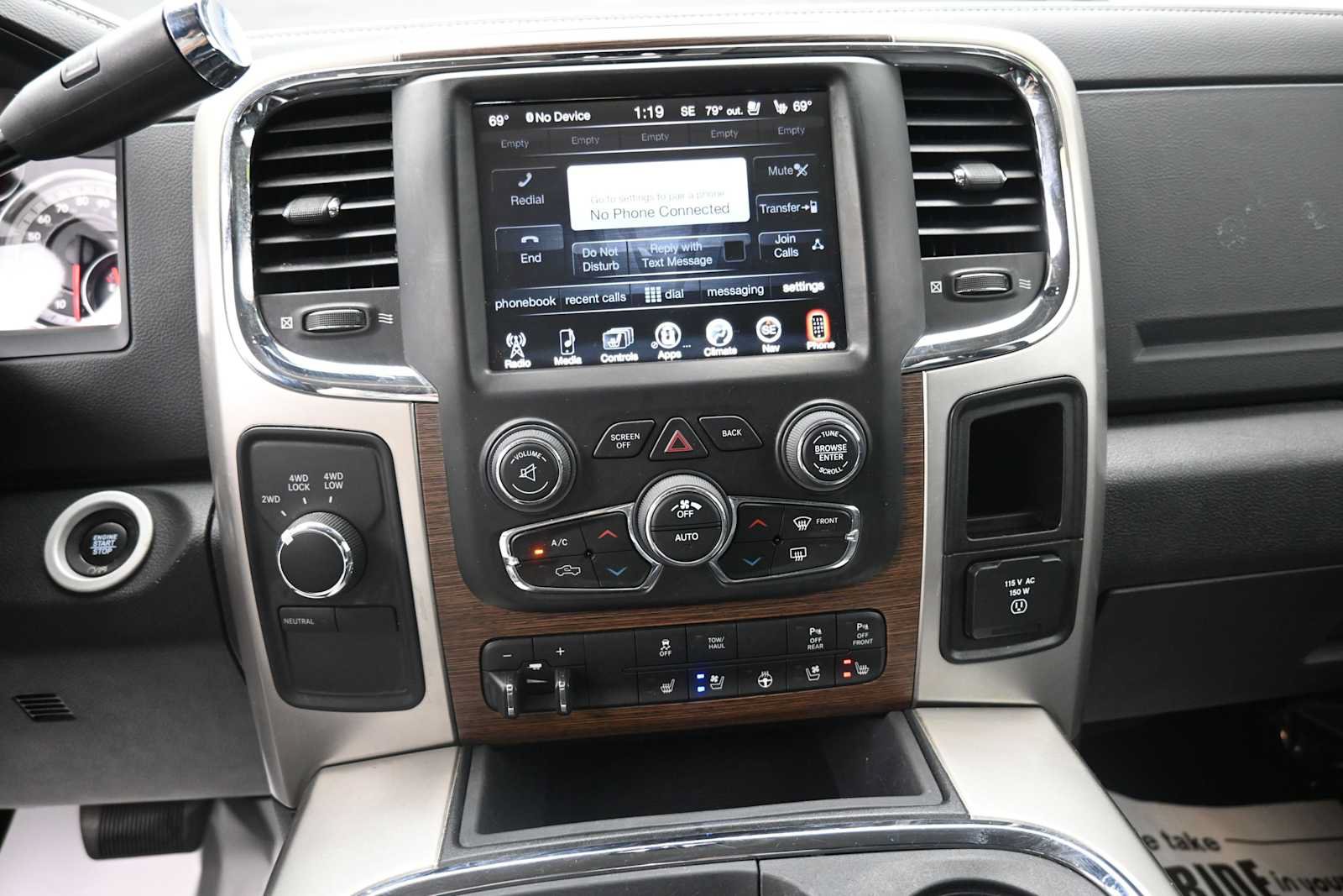 Used 2017 RAM 2500 Laramie AWD/4WD image 9