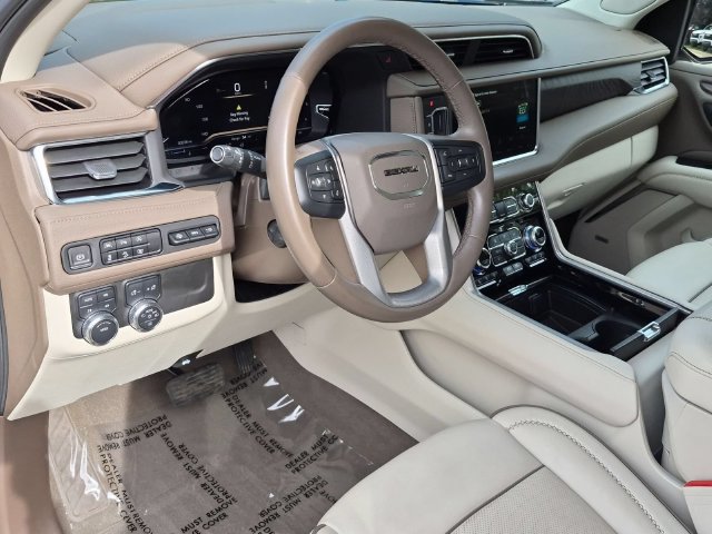 Used 2023 GMC Yukon Denali AWD/4WD image 10