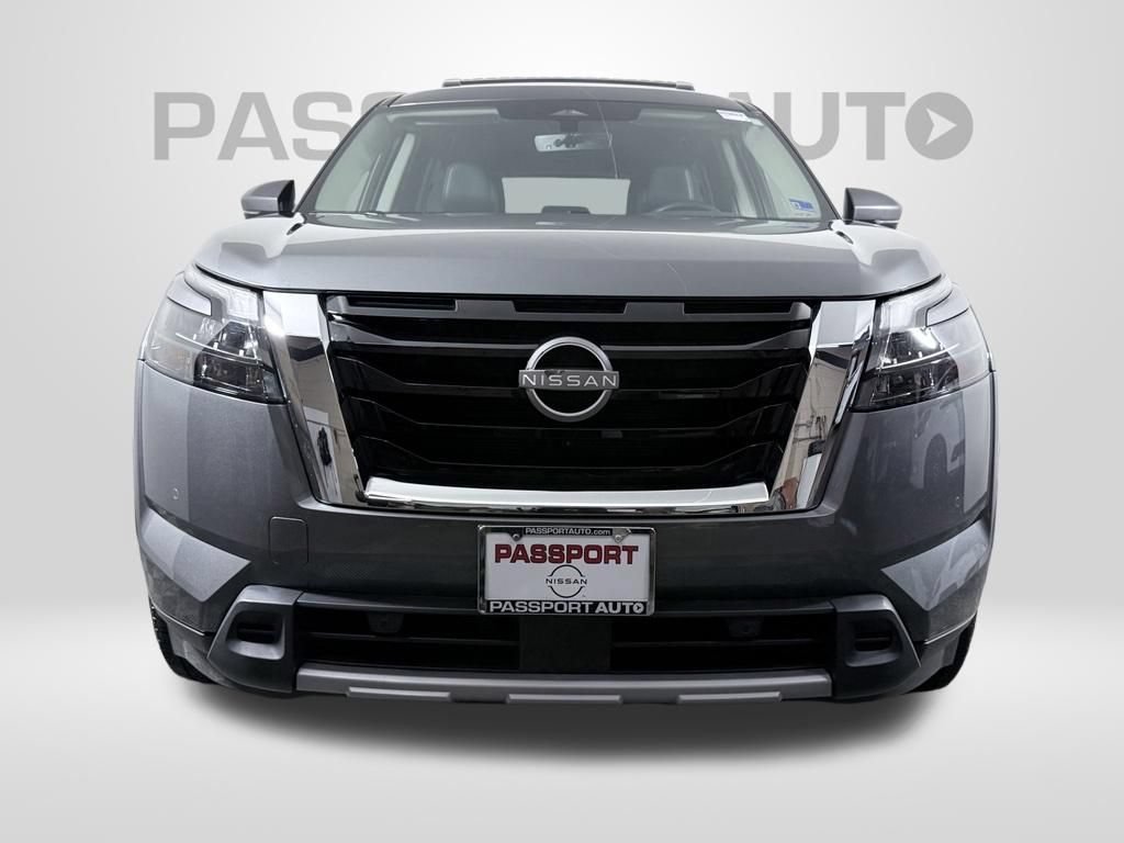 Certified 2025 Nissan Pathfinder SL AWD/4WD image 2