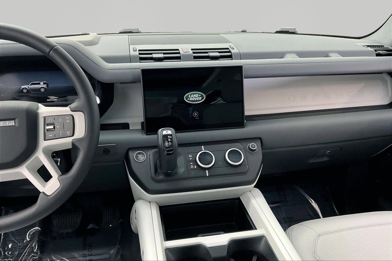 Used 2025 Land Rover Defender 110 X-Dynamic SE image 9