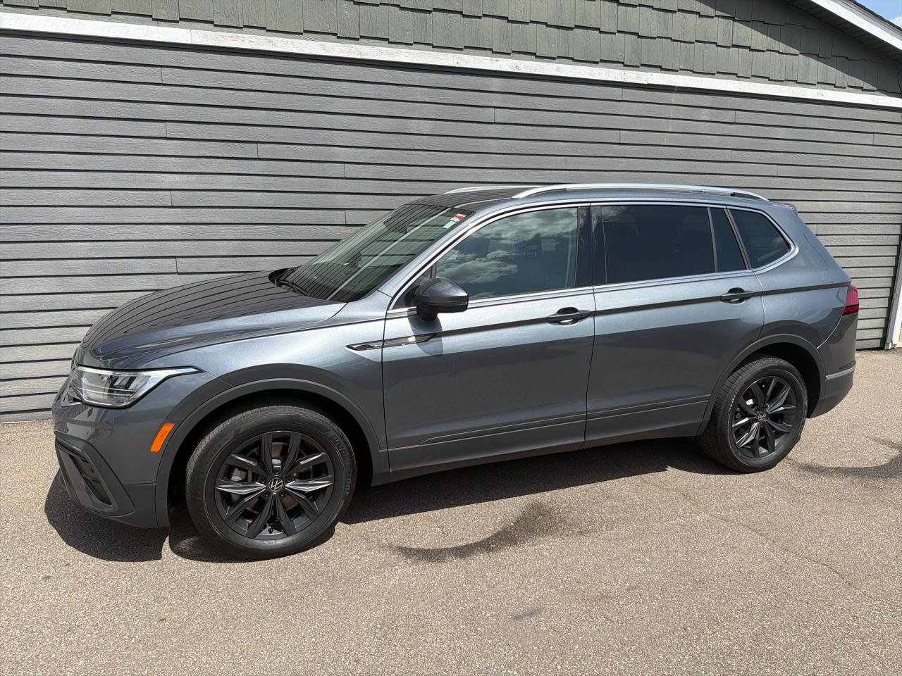 Used 2024 Volkswagen Tiguan SE AWD/4WD image 5