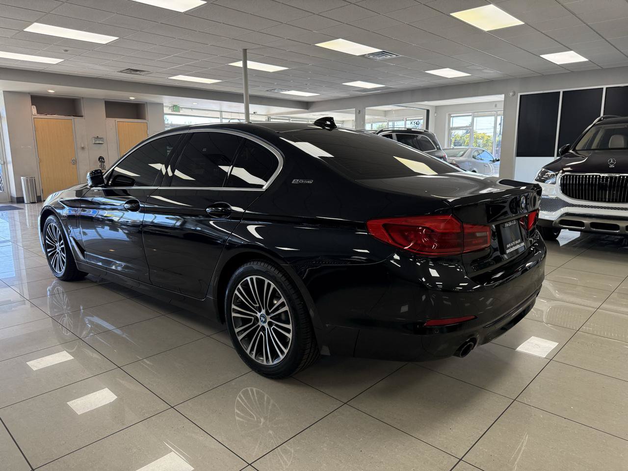 Used 2019 BMW 530e RWD image 7
