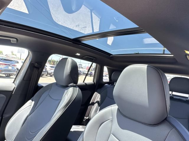 New 2026 Volkswagen Tiguan SE R-Line FWD image 10