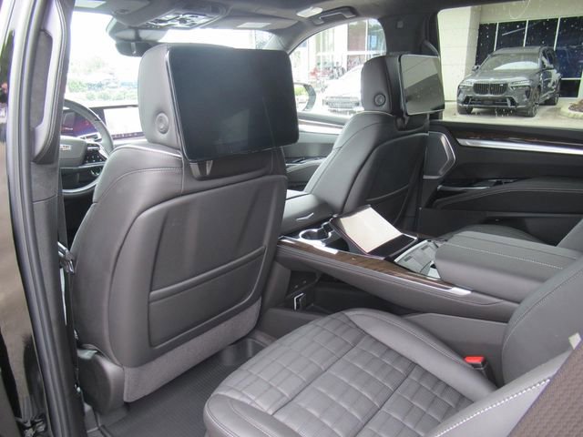 New 2026 Cadillac Escalade Platinum Sport AWD/4WD image 19
