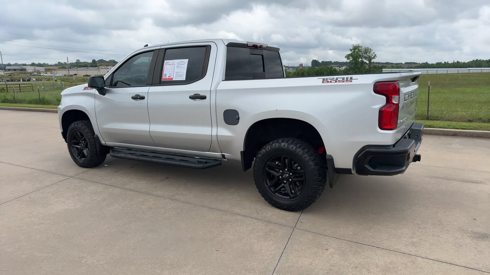 Used 2020 Chevrolet Silverado 1500 LT Trail Boss AWD/4WD image 5