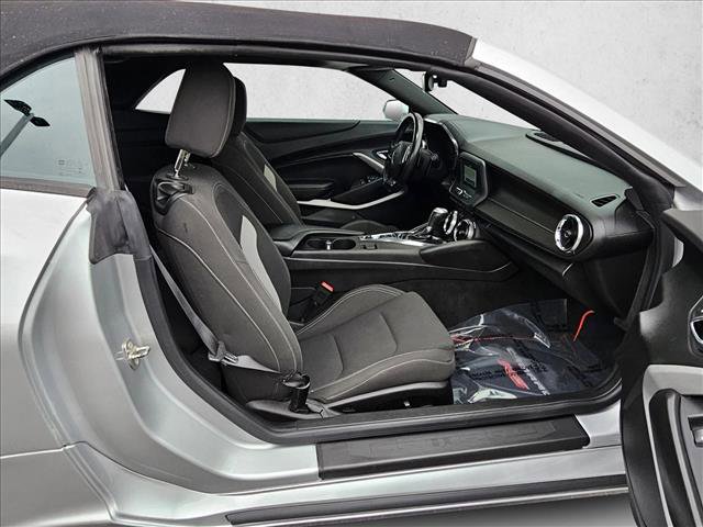 Used 2018 Chevrolet Camaro LT w/ RS Package image 10