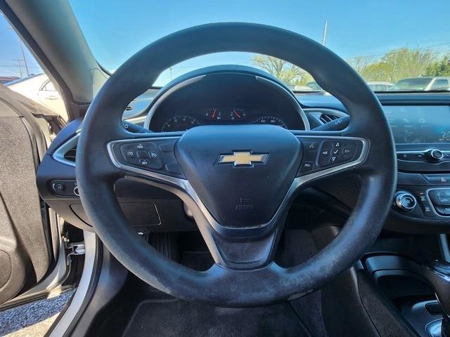 Used 2017 Chevrolet Malibu LS FWD image 12