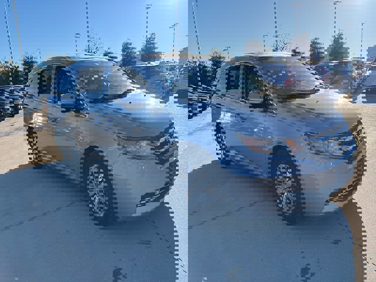 Used 2016 Honda Odyssey EX-L image 3