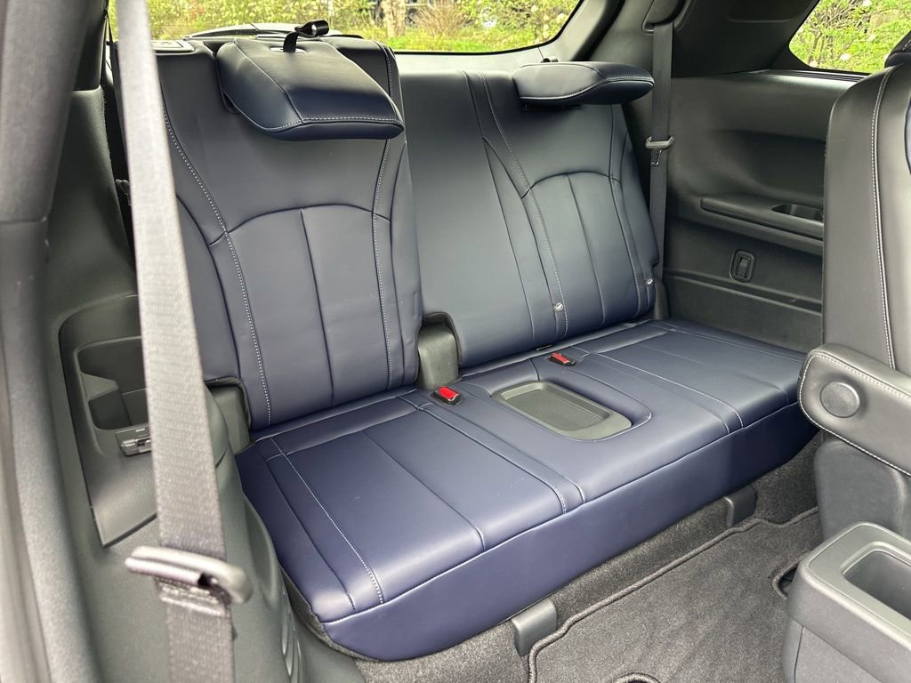 Certified 2026 INFINITI QX60 Sport w/ Dark Cargo Package AWD/4WD image 37