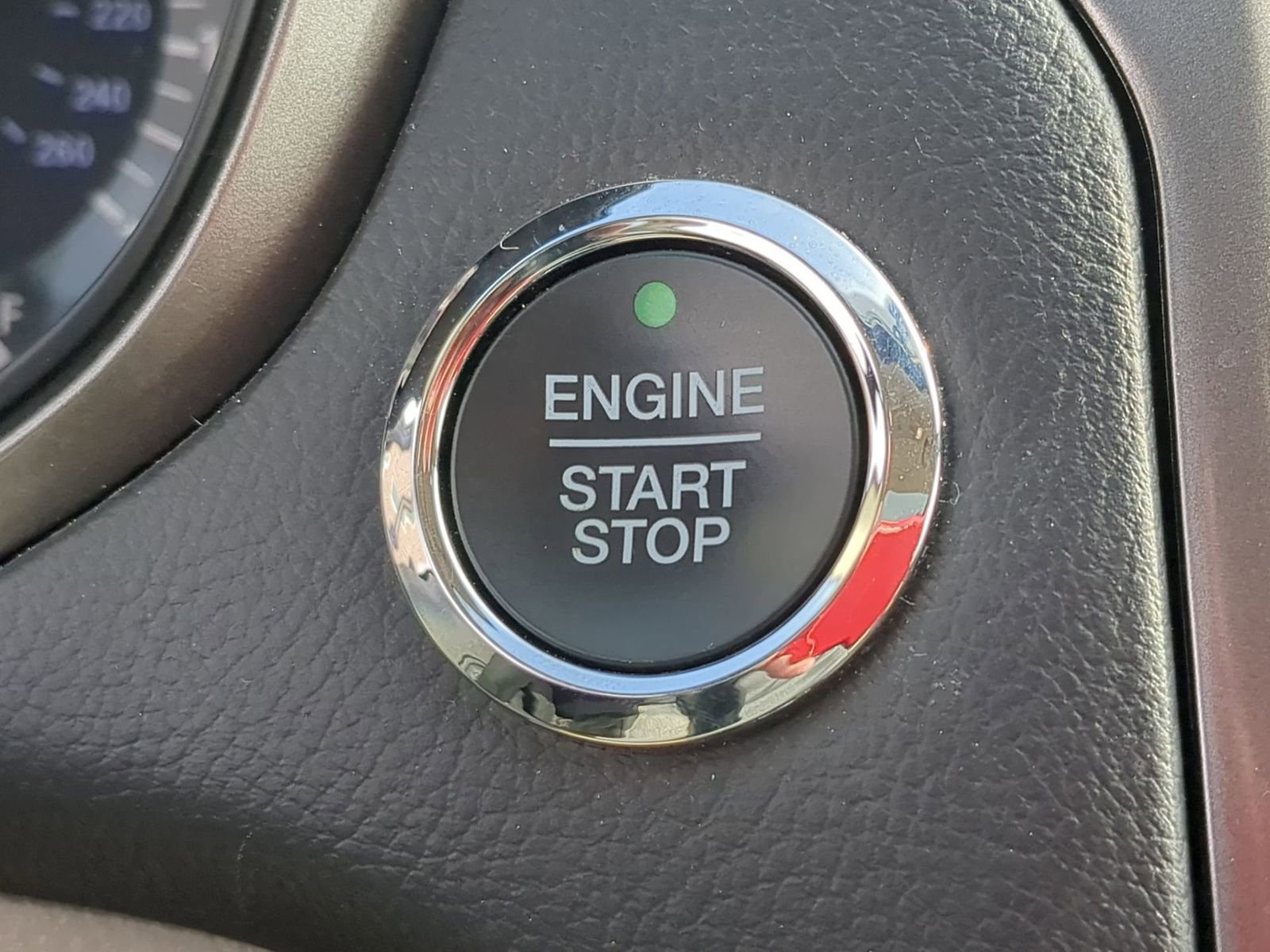 Used 2017 Ford Fusion SE image 30