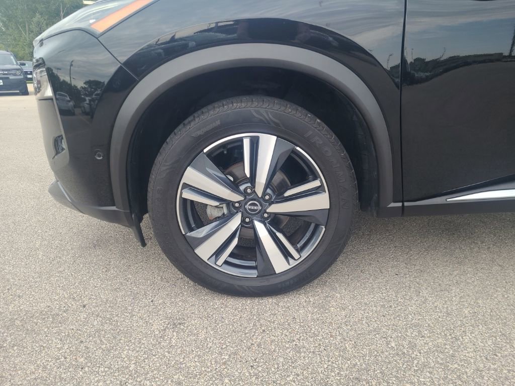 Used 2023 Nissan Rogue SL w/ SL Premium Package image 29