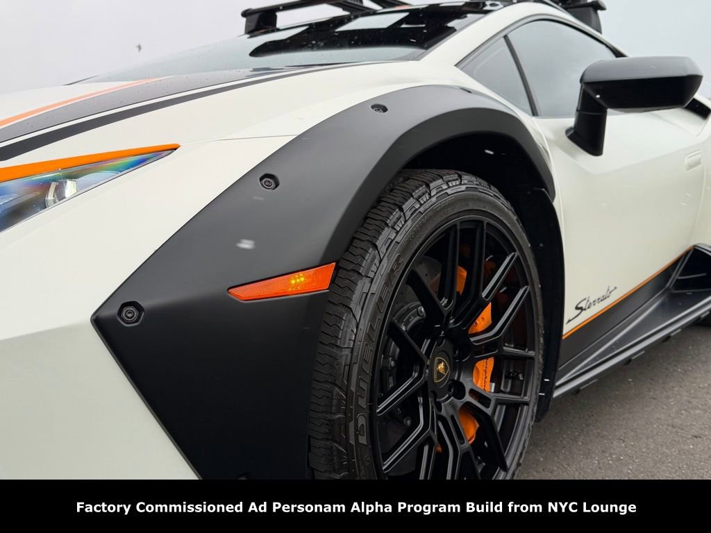 Used 2024 Lamborghini Huracan Sterrato image 17