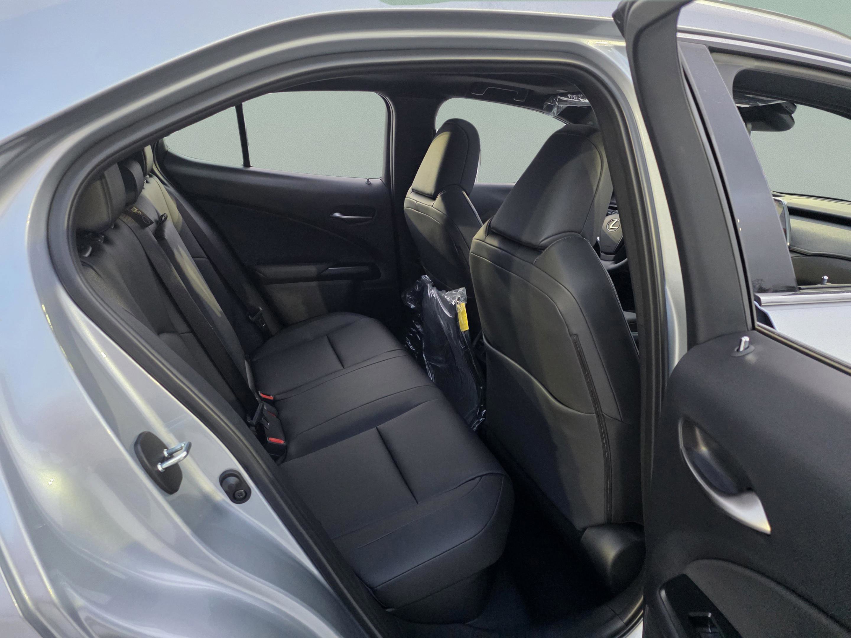 New 2026 Lexus UX 300h FWD image 24