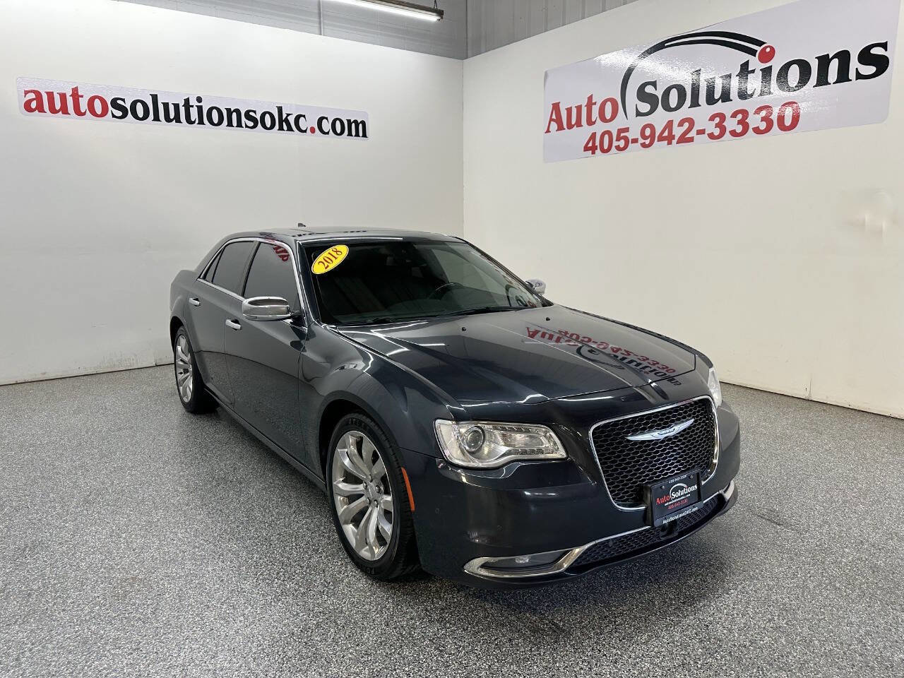 Used 2018 Chrysler 300 Limited w/ Safetytec Plus Group