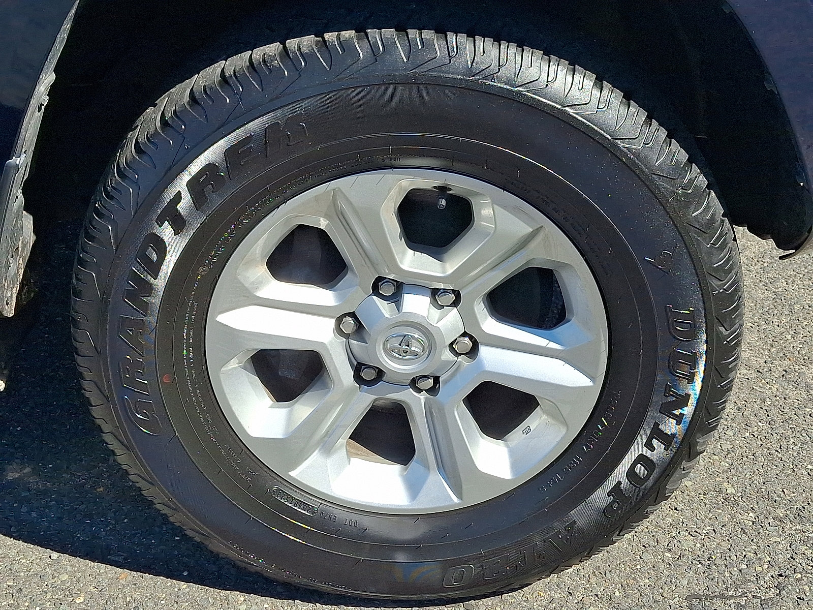 Used 2023 Toyota 4Runner SR5 Premium AWD/4WD image 9