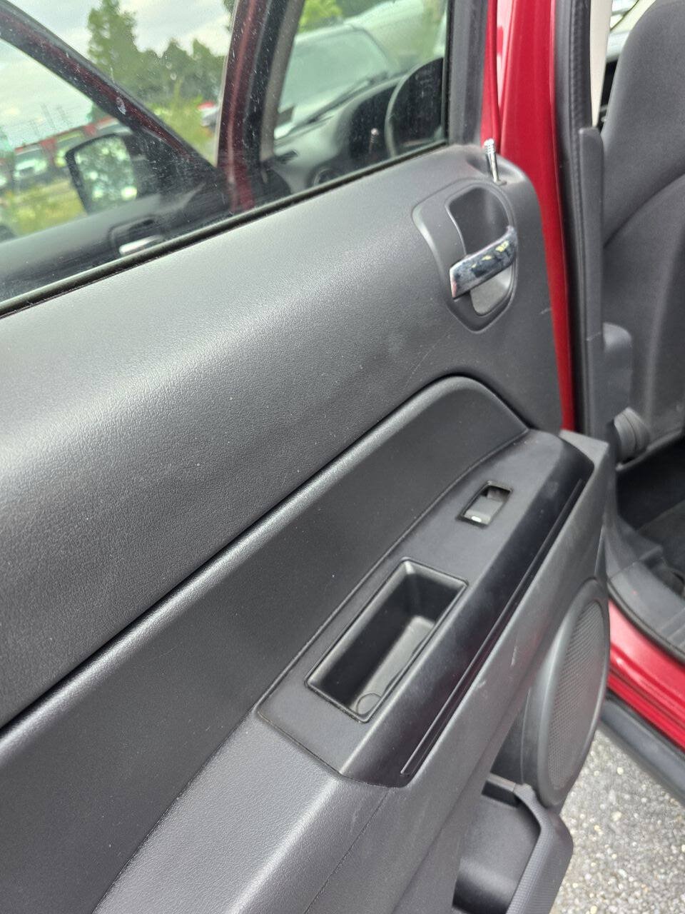 Used 2012 Jeep Patriot Latitude AWD/4WD image 18