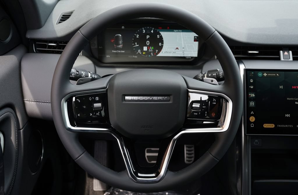 New 2026 Land Rover Discovery Sport Landmark AWD/4WD image 16