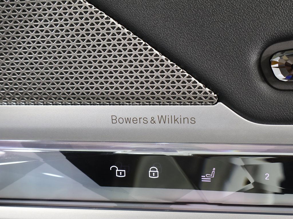 Used 2023 BMW 760i xDrive w/ Parking Assistance Package image 59