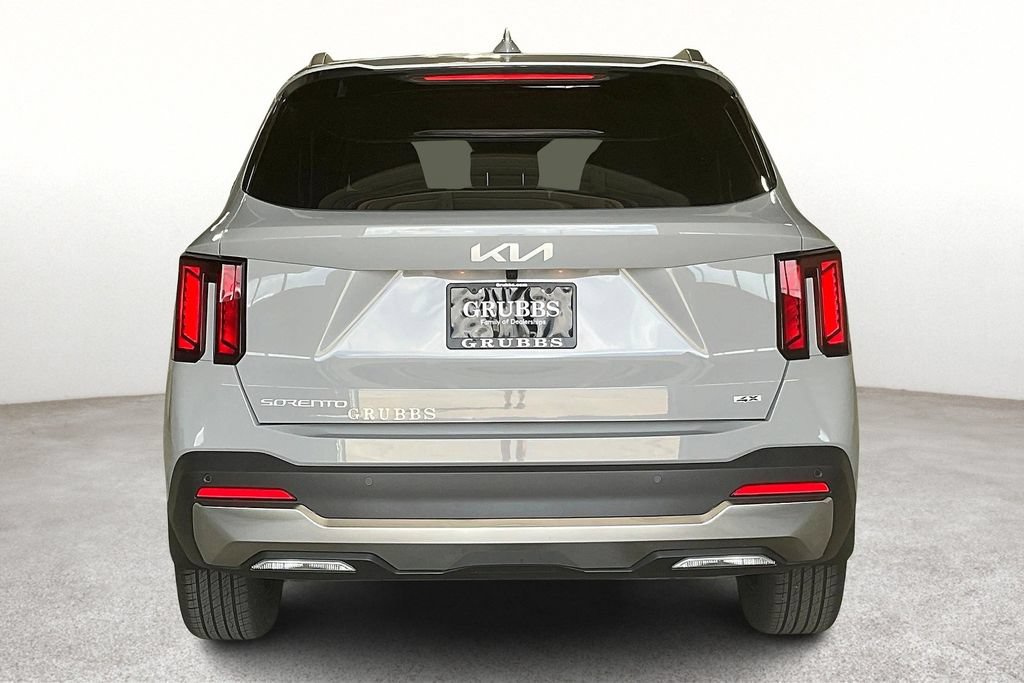Used 2025 Kia Sorento S AWD/4WD image 5