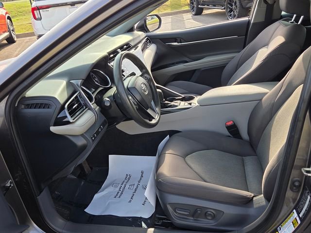 Used 2020 Toyota Camry LE w/ Sunroof Package FWD image 5