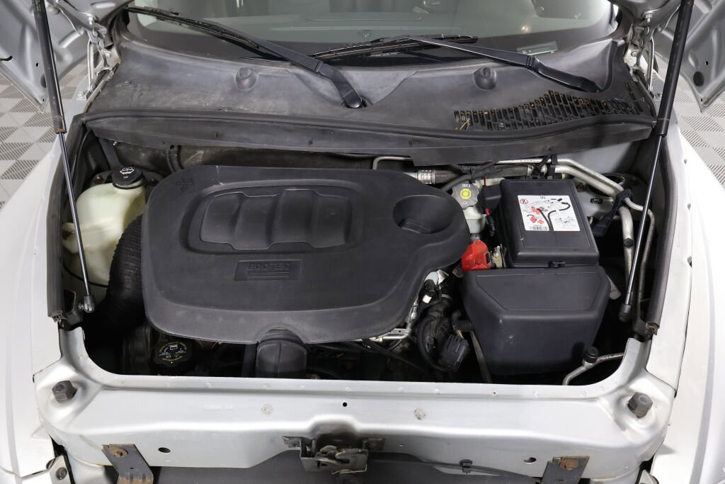 Used 2010 Chevrolet HHR LT image 36