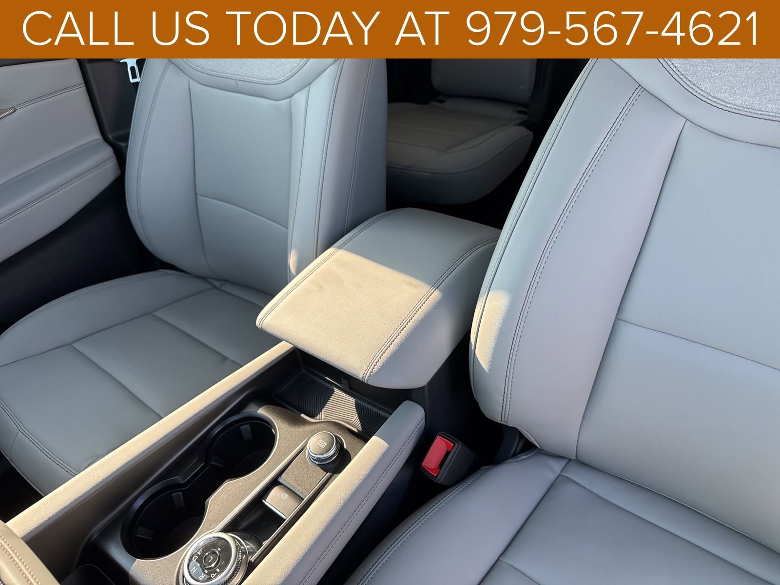 New 2026 Ford Explorer Active image 12