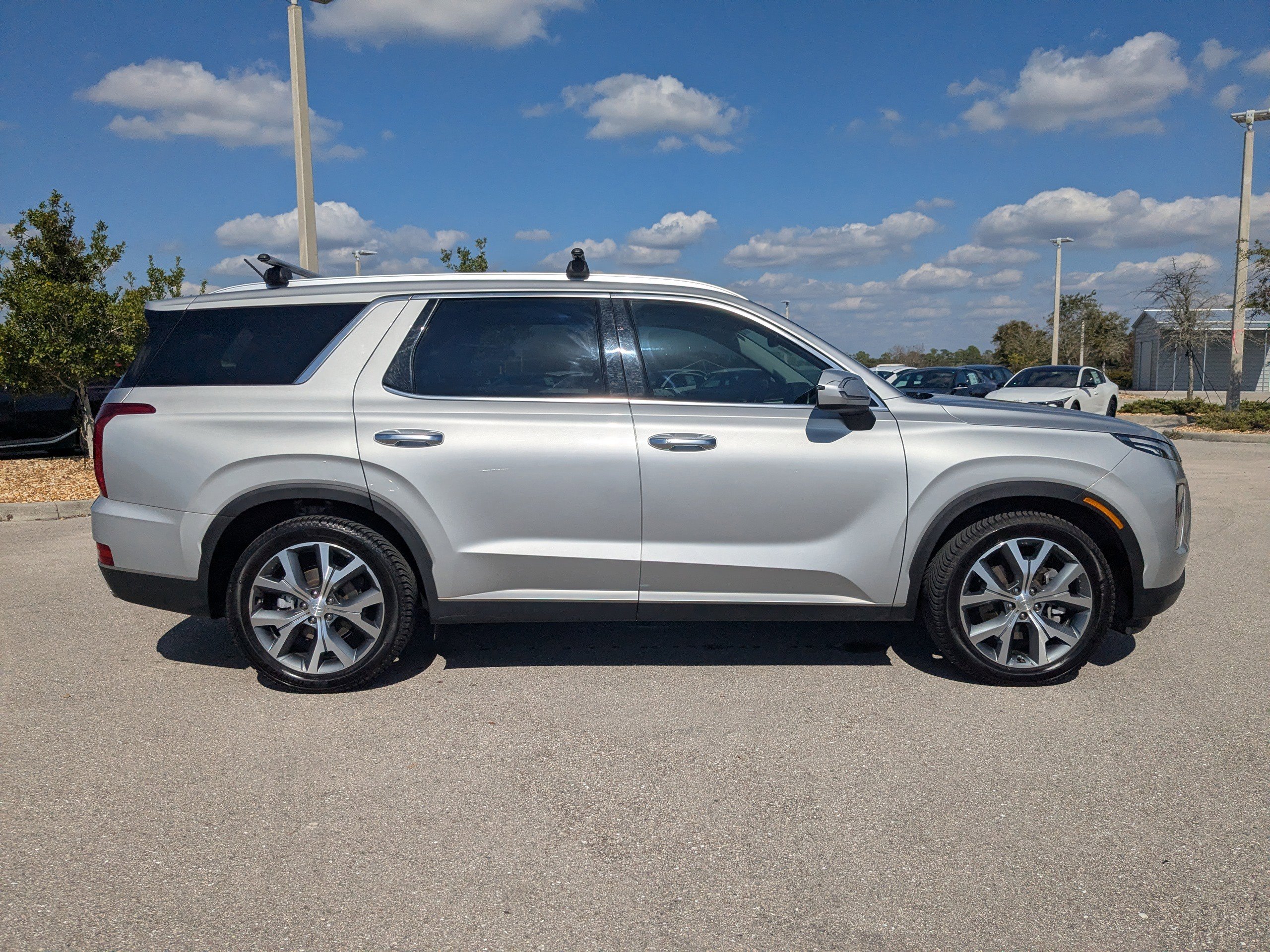 Used 2021 Hyundai Palisade SEL w/ Convenience Package image 4