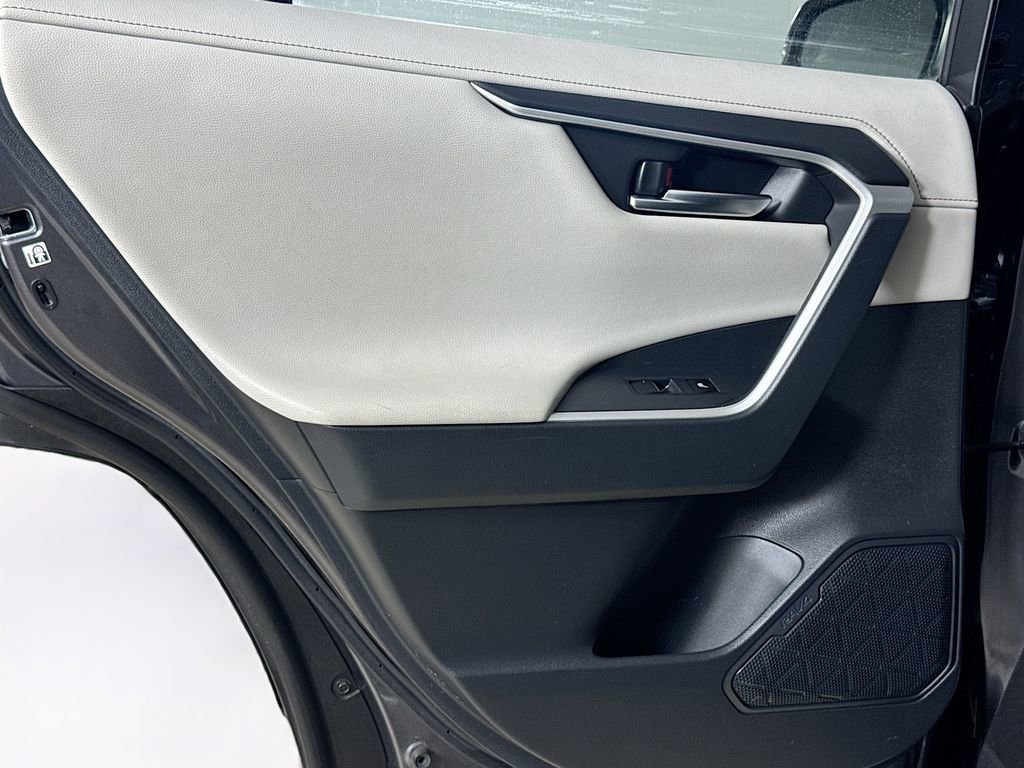 Certified 2019 Toyota RAV4 Limited w/ Advanced Technology Package image 23
