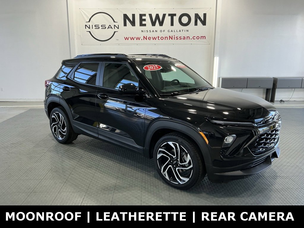 Used 2025 Chevrolet TrailBlazer RS w/ Convenience Package image 1