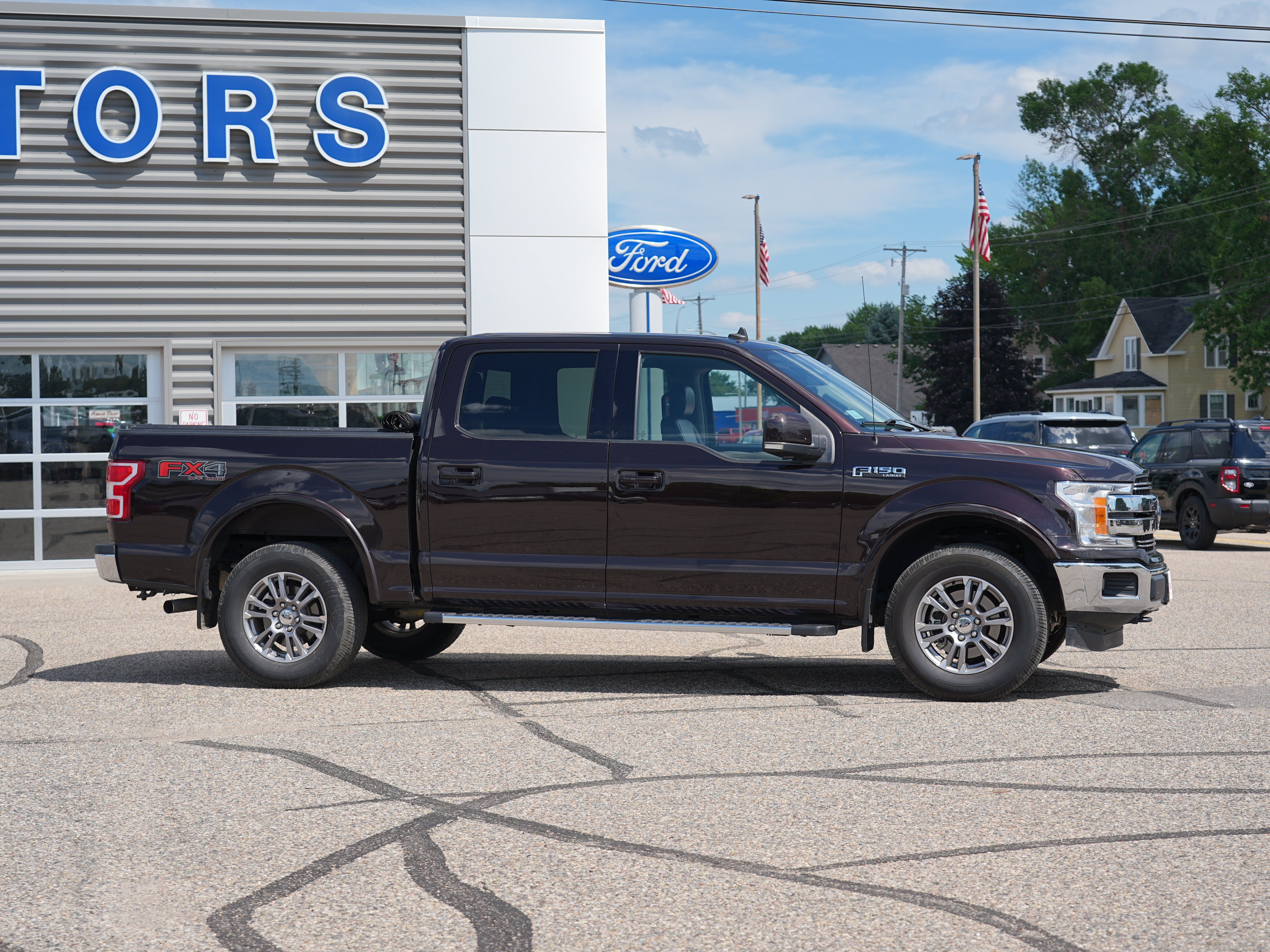 Used 2019 Ford F150 Lariat w/ Trailer Tow Package AWD/4WD image 2