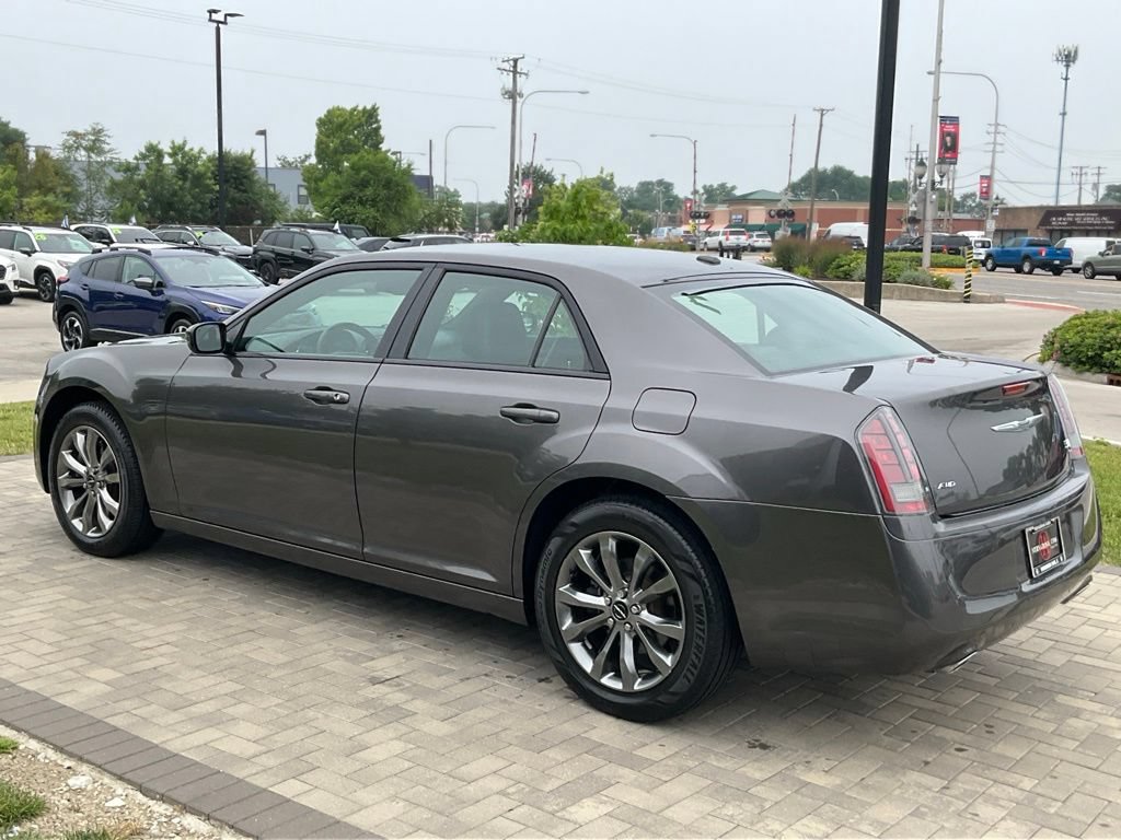 Used 2014 Chrysler 300 S AWD/4WD image 2