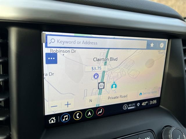 Used 2023 GMC Acadia SLT w/ Elevation Edition image 13